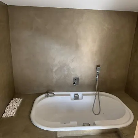 Avec Dependance Vue Piscine Privee 12p *