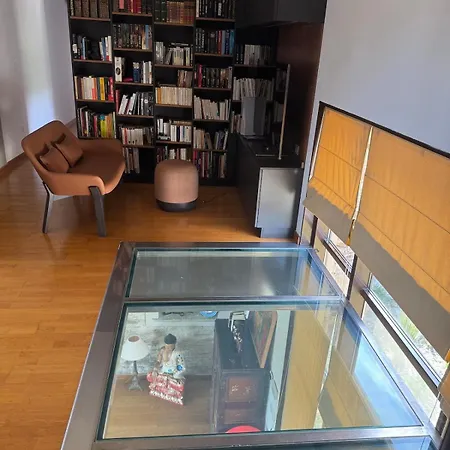アパート Avec Dependance Vue Piscine Privee 12p